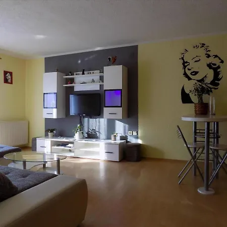 Apartment 10 Lopar